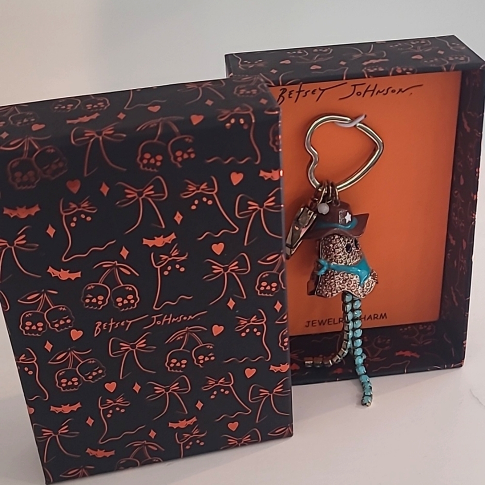 Betsey Johnson Cowboy Ghost Charm - Picture 4 of 5